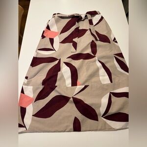 Marimekko Stylish Women's Skirt in Burgundy and Cream NWT